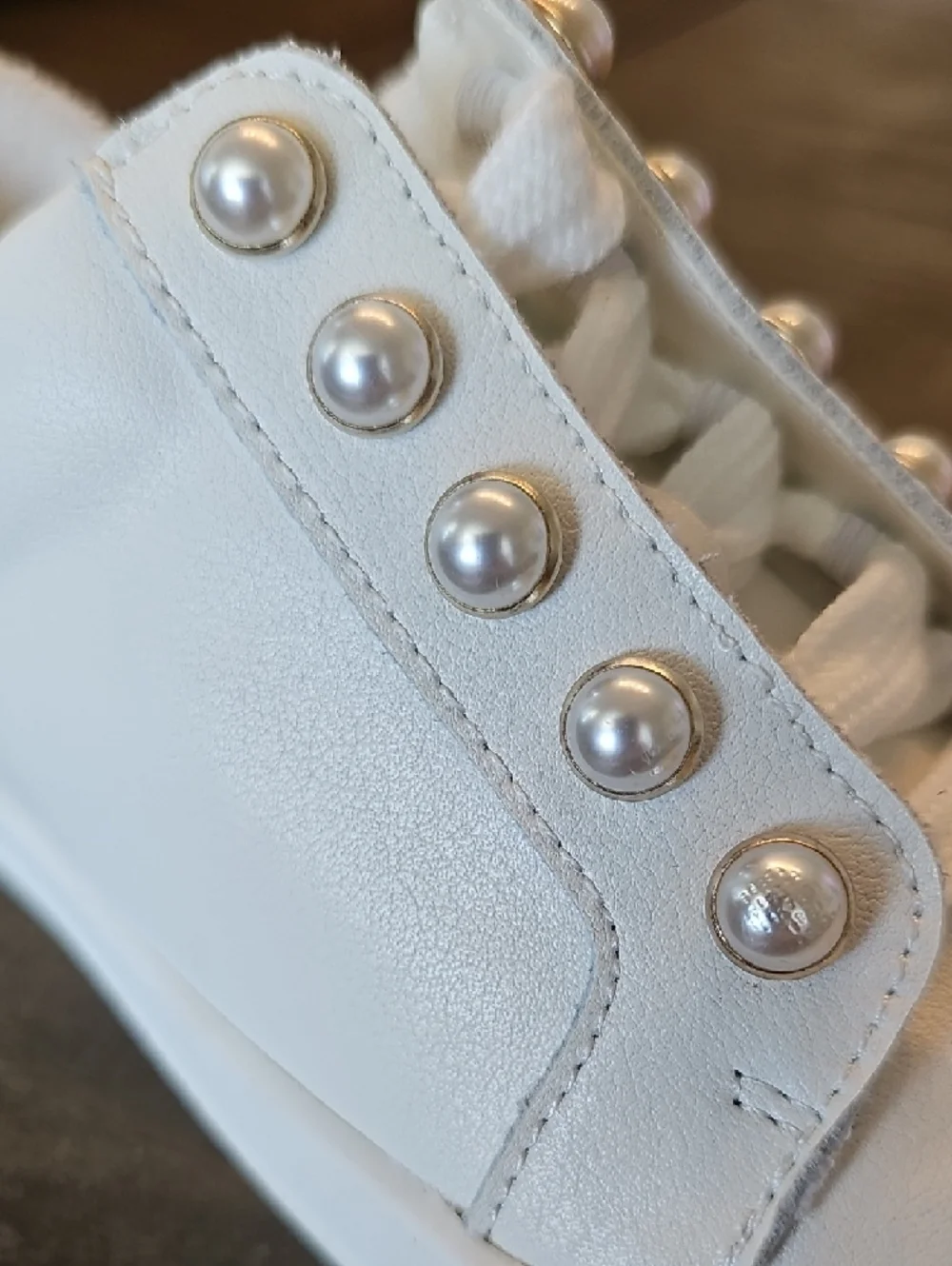 Copper Key White Leather Childrens Girl's Sneakers Shoes Pearl Accents Sz 2 & 5